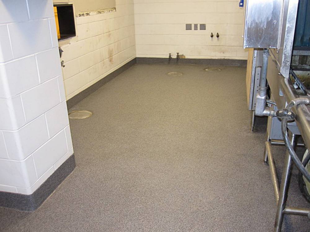 The new floor is dry within 1 hour.